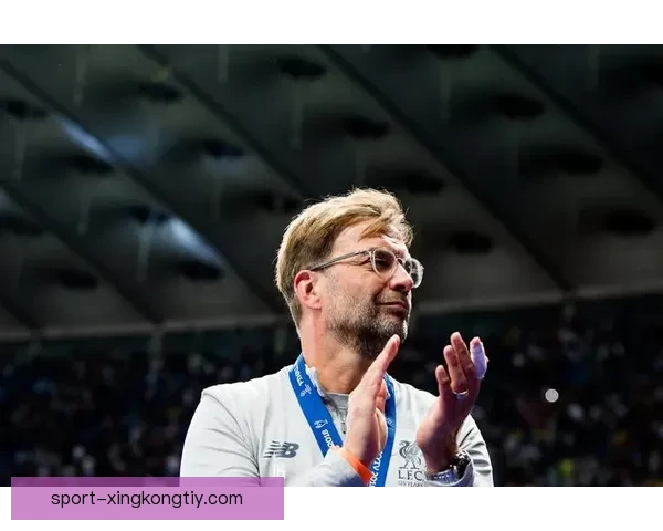 克洛普新造型酷似老白引发热议 克洛普新造型酷似老白引发热议